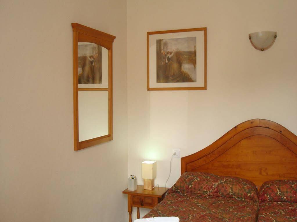 Apartamentos Surest Кала-эн-Бланес Экстерьер фото